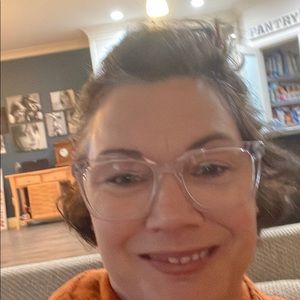 Meet your Posher, Taryn